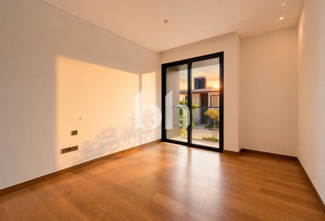 Upgraded Mansion | Single Row | Genuine Listing photo 16