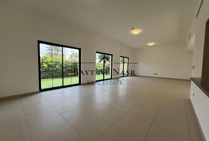 53610258 - Property Image 3