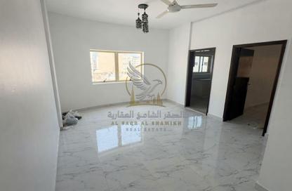 Apartment - 1 - 2 for rent in Al Qulaya'ah - Al Sharq - Sharjah