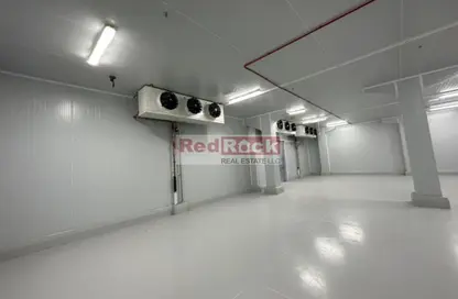 Warehouse - Studio - 1 Bathroom for rent in Al Qusais Industrial Area 3 - Al Qusais Industrial Area - Al Qusais - Dubai