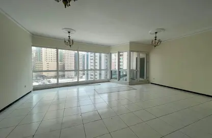 Apartment - 3 Bedrooms - 4 Bathrooms for rent in Dar Al Majaz - Jamal Abdul Nasser Street - Al Majaz - Sharjah