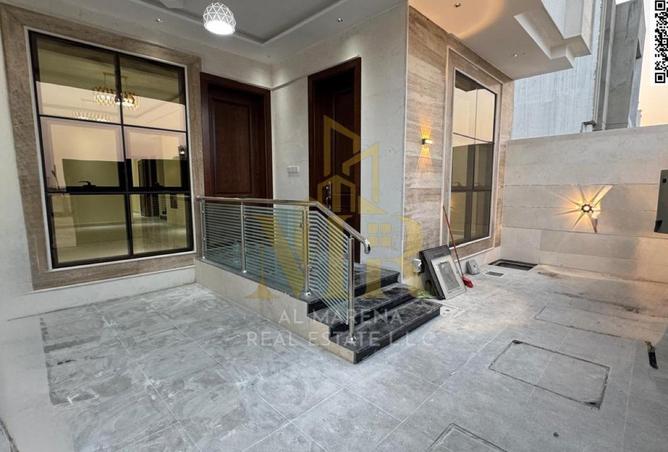 67453525 - Property Image 3