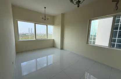 شقة - 3 غرف نوم - 3 حمامات للايجار في المنغروف - القرم - رأس الخيمة