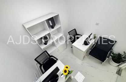 Office Space - Studio - 1 Bathroom for rent in Reem Residency - Al Karama - Dubai