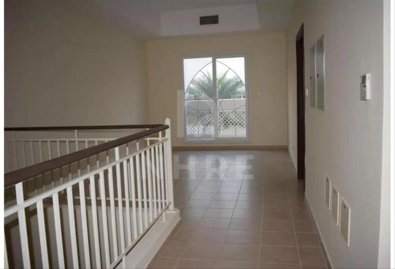 Spacious and Vacant | Unfurnished | Twin Villa photo 4