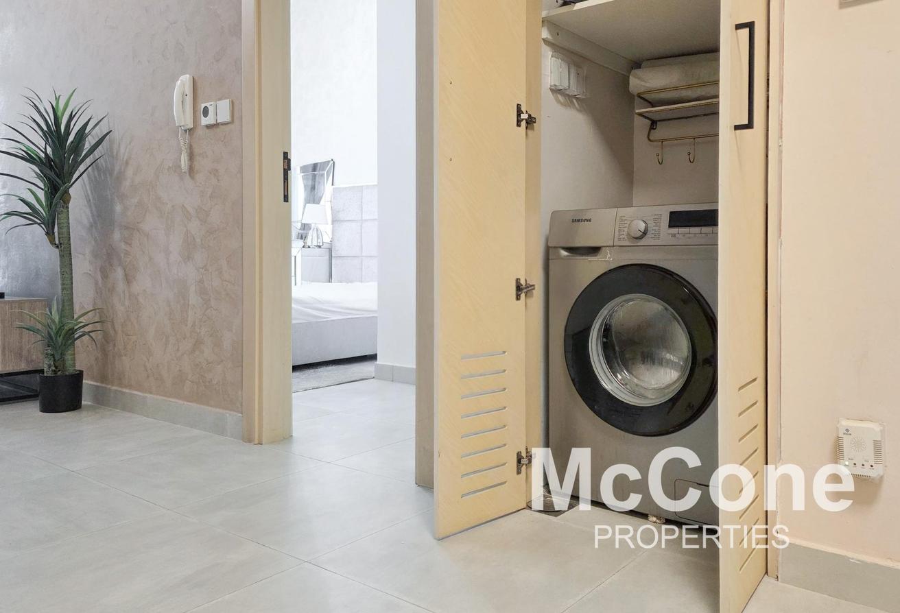 Modern Living | Fully Furnished | Prime Location photo 11