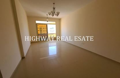 Apartment - 2 - 3 for rent in Muwaileh 29 Building - Muwaileh - Sharjah