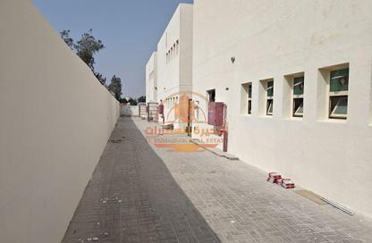 Labor Camp - Studio - 7+ Bathrooms for rent in Ali Mousa Building - Al Sajaa Industrial - Al Sajaa - Sharjah