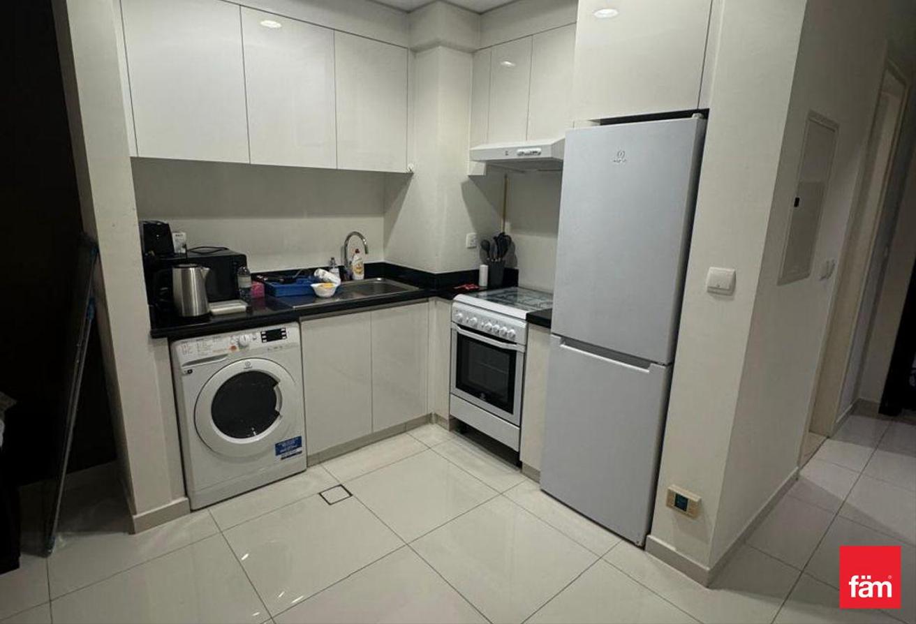 READY TO MOVE | PRIM LOCATION |LARG LAYOUT photo 2