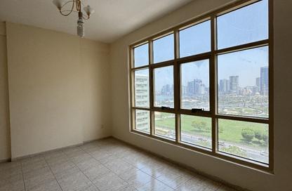 Apartment - Studio - 1 Bathroom for rent in Jamal Abdul Nasser Street - Al Majaz - Sharjah Apartment - Studio - 1 Bathroom for rent in Jamal Abdul Nasser Street - Al Majaz - Sharjah