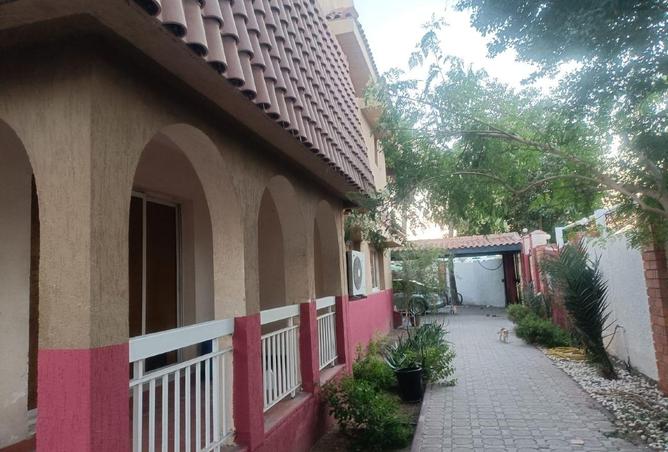 56954611 - Property Image 2