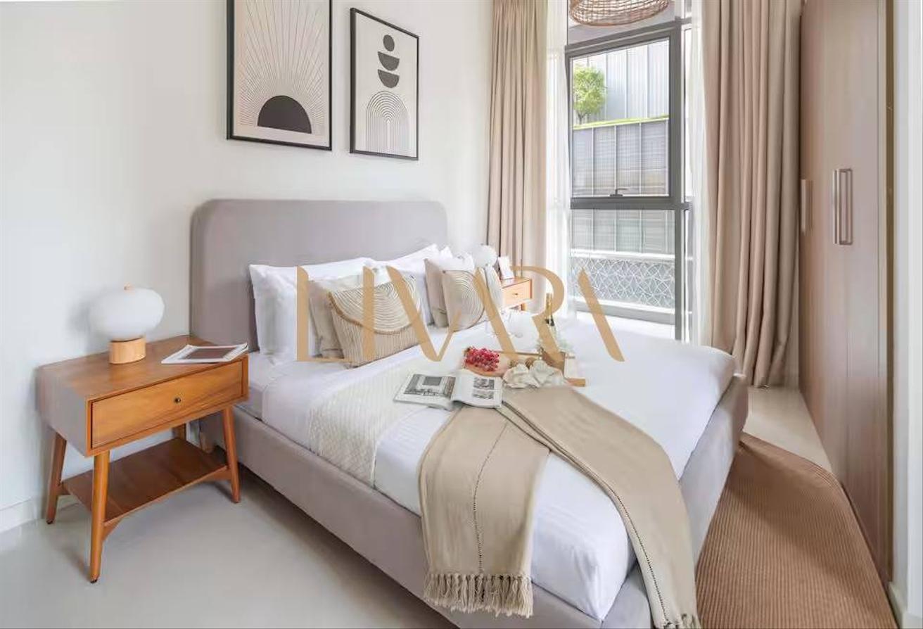 Fully Furnished | Huge Layout | 10m to Dubai mall photo 3