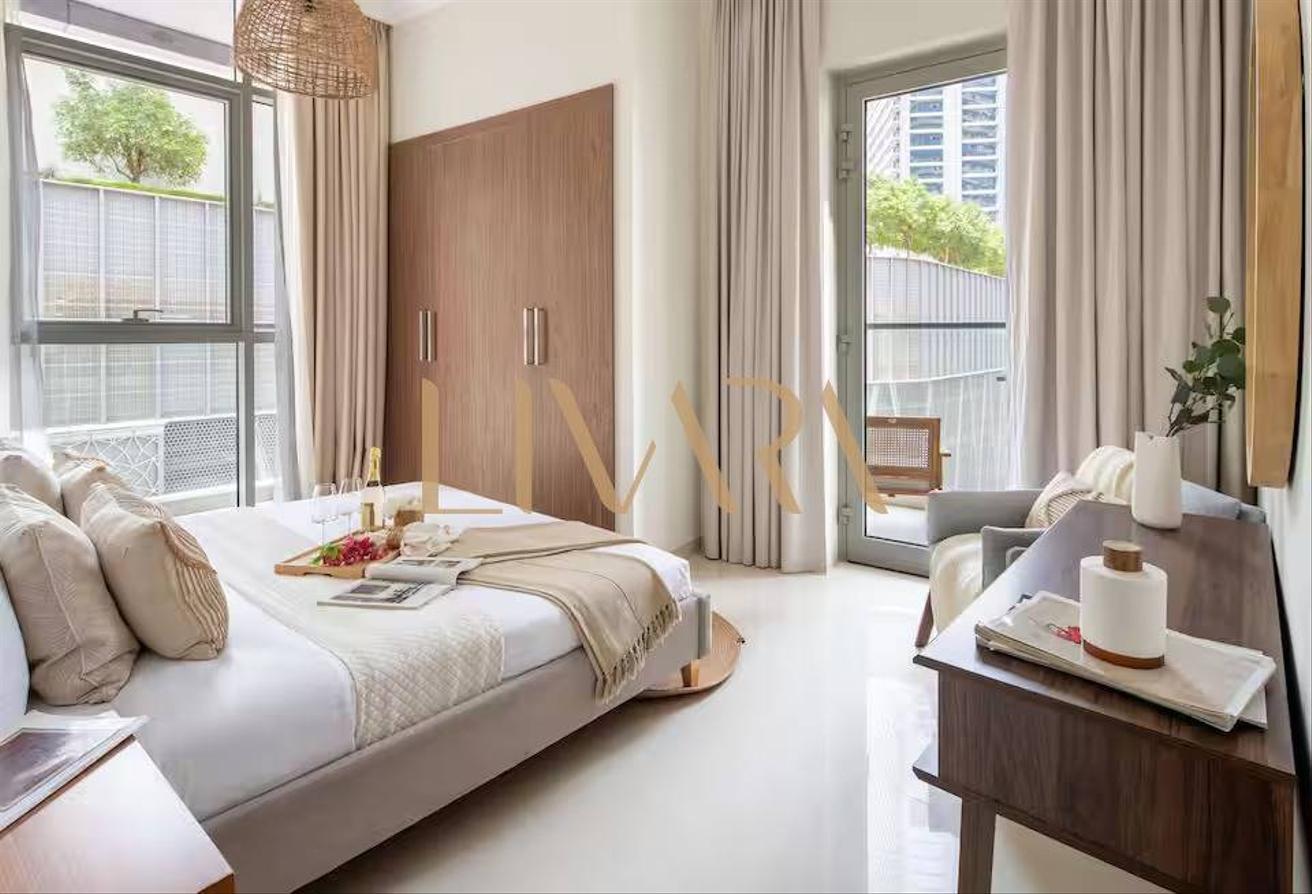 Fully Furnished | Huge Layout | 10m to Dubai mall photo 12