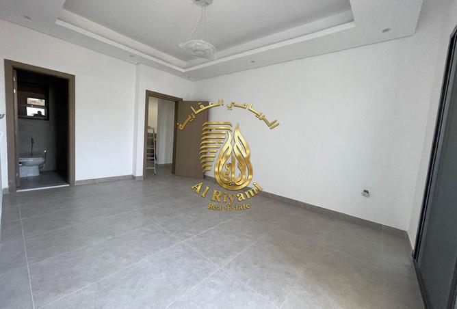 125200317 - Property Image 2