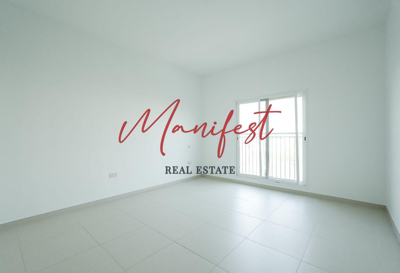 Single Row | Large Layout | Close to Amenities photo 9