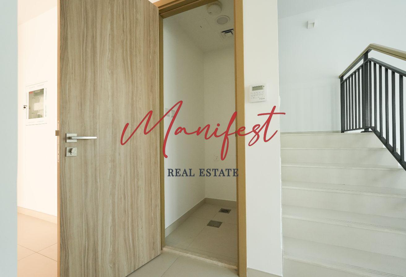 Single Row | Large Layout | Close to Amenities photo 6