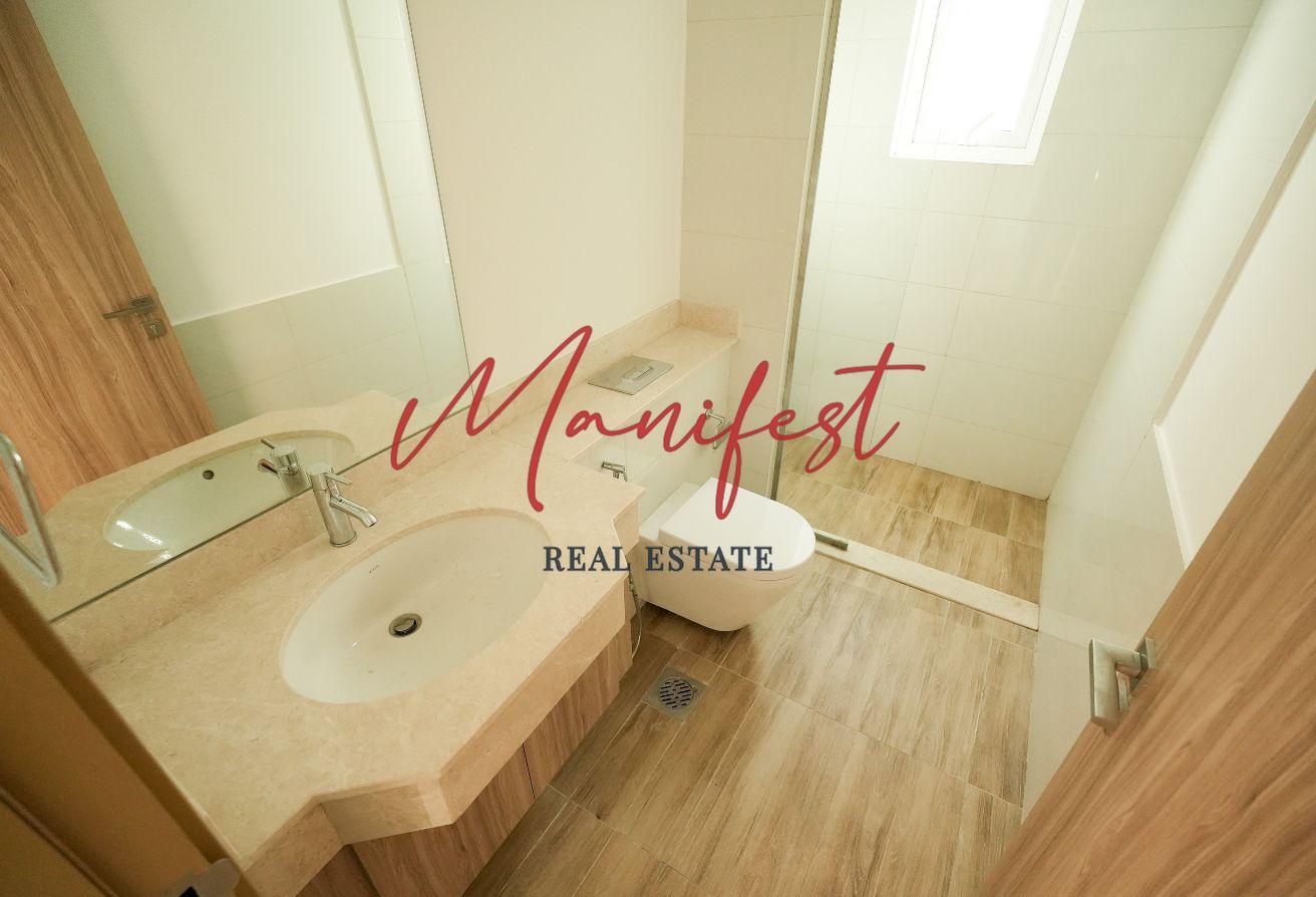 Single Row | Large Layout | Close to Amenities photo 13