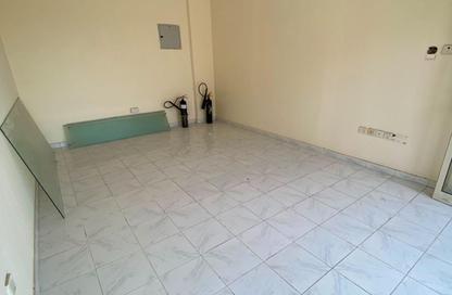 Shop - Studio for rent in Al Qulaya'ah - Al Sharq - Sharjah Shop - Studio for rent in Al Qulaya'ah - Al Sharq - Sharjah