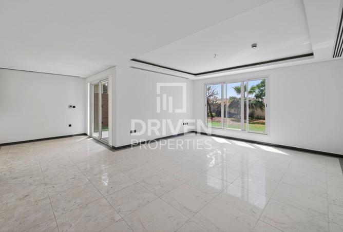 74232176 - Property Image 3