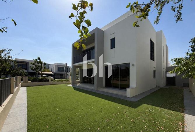 Corner Unit | Large Plot | Single Row — photo 2