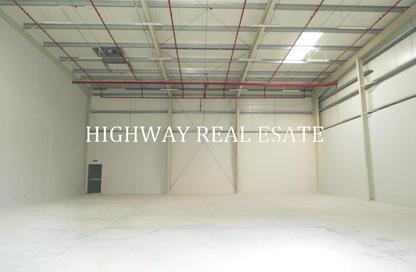 Warehouse - Studio - 2 for rent in Al Sajaa S - Al Sajaa - Sharjah