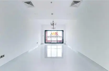 Apartment - 1 Bedroom - 2 Bathrooms for rent in Al Barsha 1 - Al Barsha - Dubai