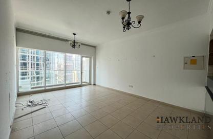 Apartment - 1 Bedroom - 2 Bathrooms for rent in Burj Al Nujoom - Downtown Dubai - Dubai
