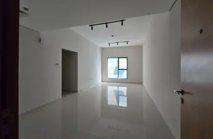 Apartment - 2 Bedrooms - 2 Bathrooms for rent in Ajman Creek Towers - Al Rashidiya 1 - Al Rashidiya - Ajman