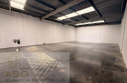 Warehouse - Studio - 1 Bathroom for rent in Umm Ramool - Dubai Warehouse - Studio - 1 Bathroom for rent in Umm Ramool - Dubai