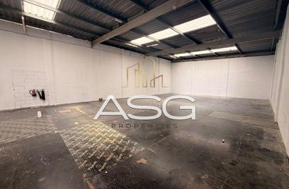 Warehouse - Studio - 1 Bathroom for rent in Umm Ramool - Dubai Warehouse - Studio - 1 Bathroom for rent in Umm Ramool - Dubai
