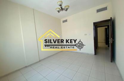 Apartment - 2 Bedrooms - 1 Bathroom for rent in Al Naba'ah 8 Building - Al Naba'ah - Al Sharq - Sharjah