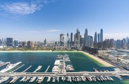 Apartment - 2 Bedrooms - 2 Bathrooms for sale in Marina Vista Tower 2 - Marina Vista - EMAAR Beachfront - Dubai Harbour - Dubai