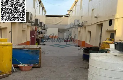 Labor Camp - Studio - 7+ Bathrooms for rent in Al Sajaa S - Al Sajaa - Sharjah