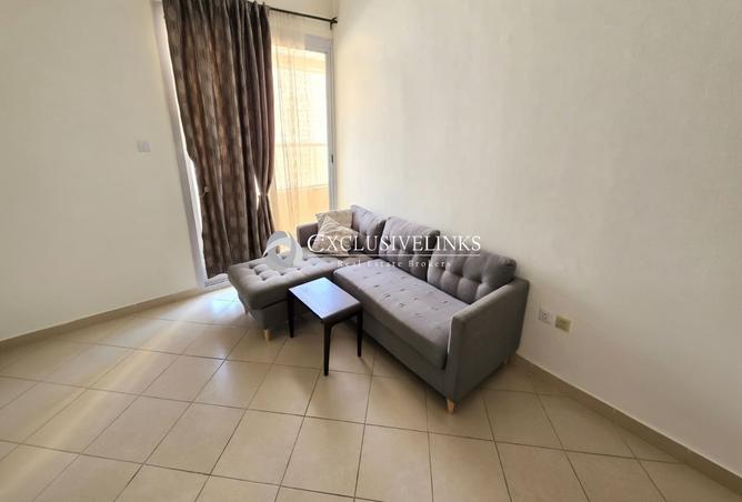 Furnished 1 Bed | Vacant | Great Location photo 3