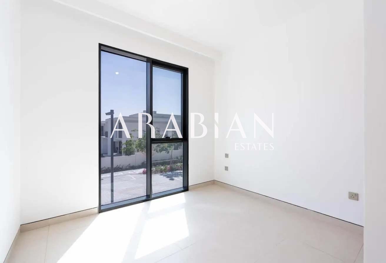 Garden Suite | Vacant Soon | Landscaped photo 13