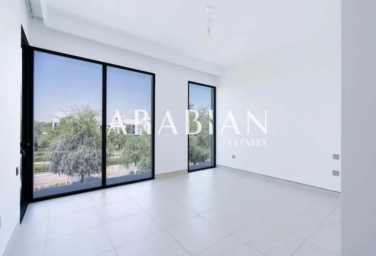 Garden Suite | Vacant Soon | Landscaped photo 7