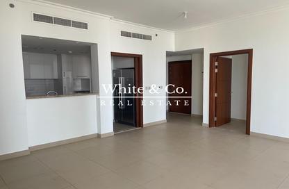 Apartment - 2 Bedrooms - 3 Bathrooms for sale in Burj Vista Tower 1 - Burj Vista - Downtown Dubai - Dubai