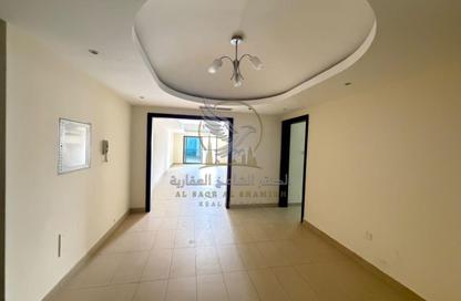 Apartment - 3 - 5 for rent in Al Khan Corniche - Al Khan - Sharjah