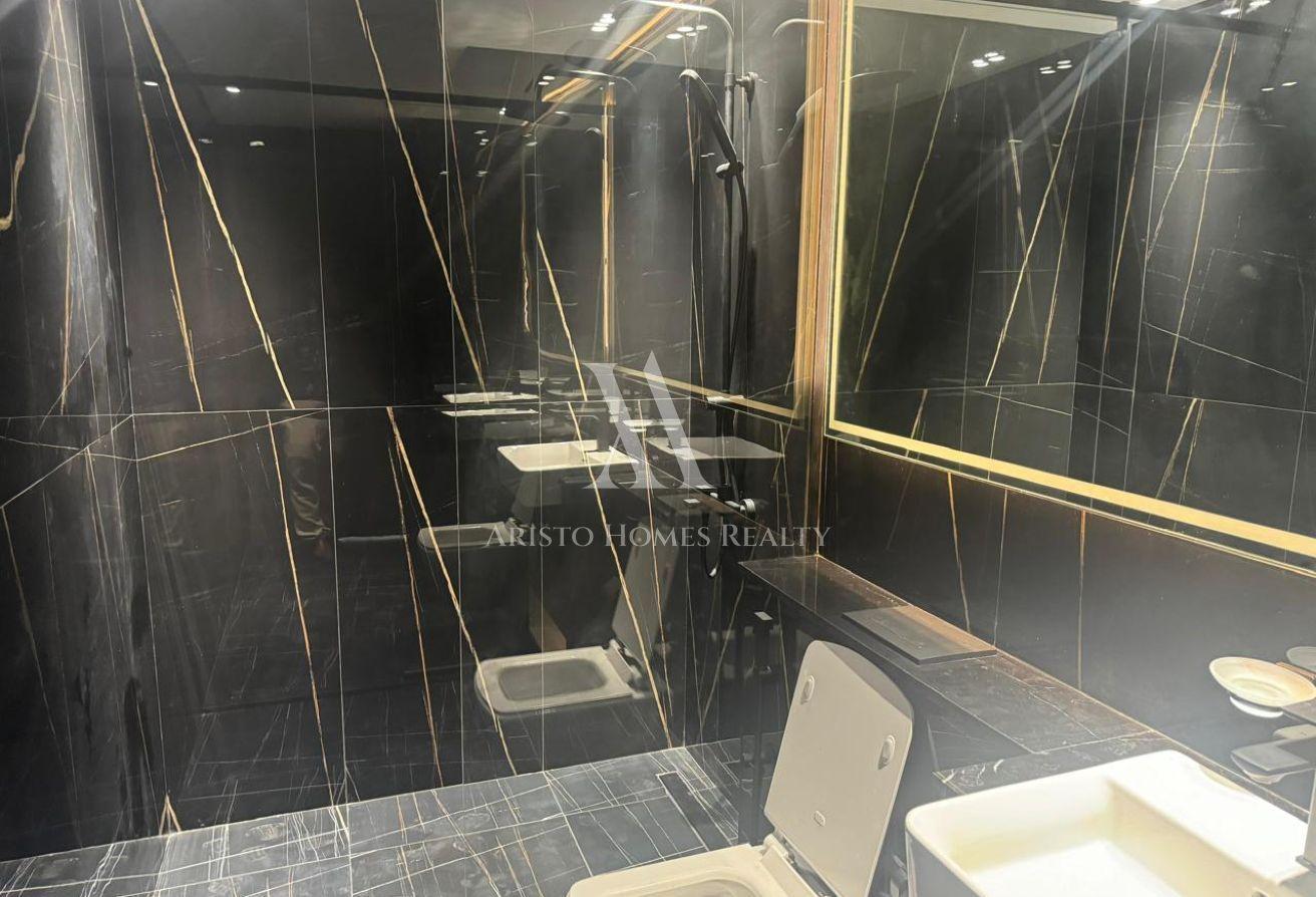 Luxury 1BR | Modern Lobby | Prime JVC Location photo 6