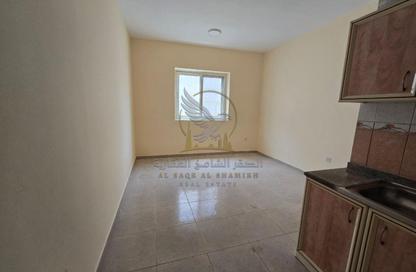 Apartment - Studio - 1 for rent in Al Butina 9 Building - Bu Tina - Al Sharq - Sharjah