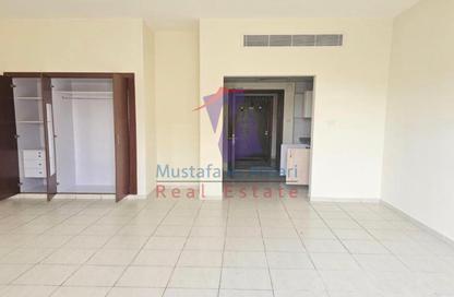 Apartment - Studio - 1 for rent in Building S19 - Spain Cluster - International City - Dubai