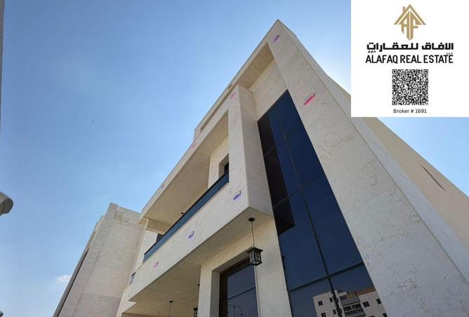 72310007 - Property Image 2