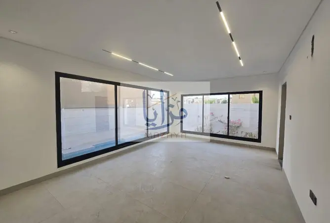 141452125 - Property Image 2