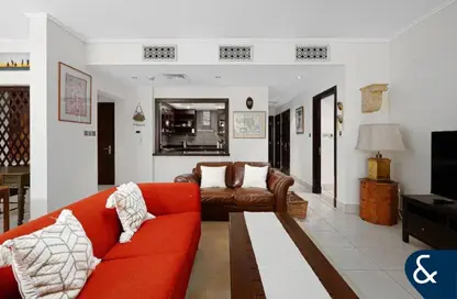 شقة - 2 غرف نوم - 3 حمامات للايجار في ريحان 6 - ريحان - دبي القديمة - وسط مدينة دبي - دبي