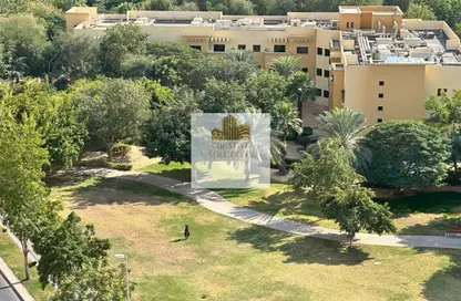 شقة - 2 غرف نوم - 2 حمامات للايجار في مباني الحدائق - الحدائق - دبي