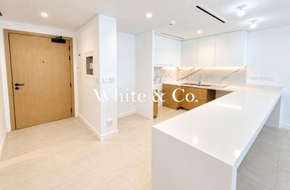 Apartment - 2 - 3 for rent in La Vie - Jumeirah Beach Residence - Dubai