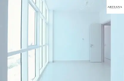 شقة - 2 غرف نوم - 4 حمامات للايجار في توباز افينيو - الفرجان - دبي