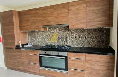 Apartment - 3 Bedrooms - 5 Bathrooms for rent in Qamar 2 - Madinat Badr - Al Muhaisnah - Dubai