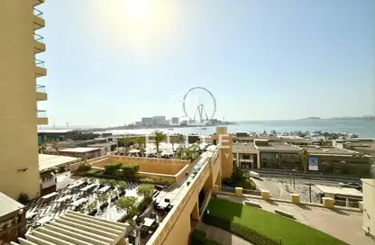 Apartment - 3 Bedrooms - 4 Bathrooms for sale in Rimal 6 - Rimal - Jumeirah Beach Residence - Dubai