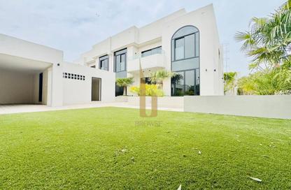 Villa - 5 Bedrooms - 5 Bathrooms for rent in Jumeirah 1 Villas - Jumeirah 1 - Jumeirah - Dubai